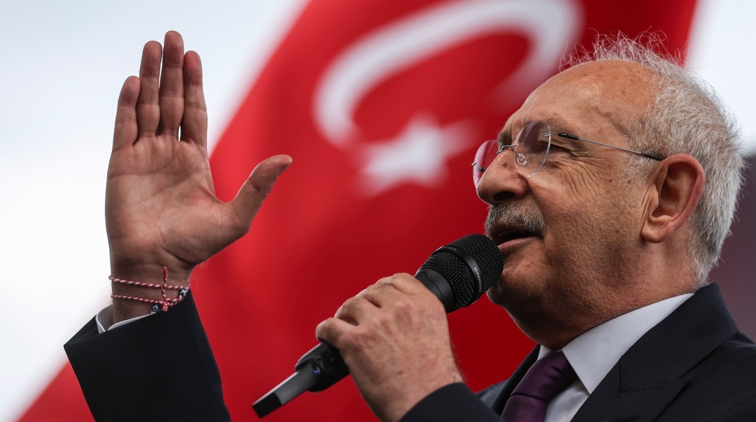 Κεμάλ Κιλιτσντάρογλου: Ο υποψήφιος πρόεδρος της Τουρκίας αναφέρθηκε για πρώτη φορά δημόσια στο γεγονός ότι ανήκει στη μειονότητα των Αλεβιτών.