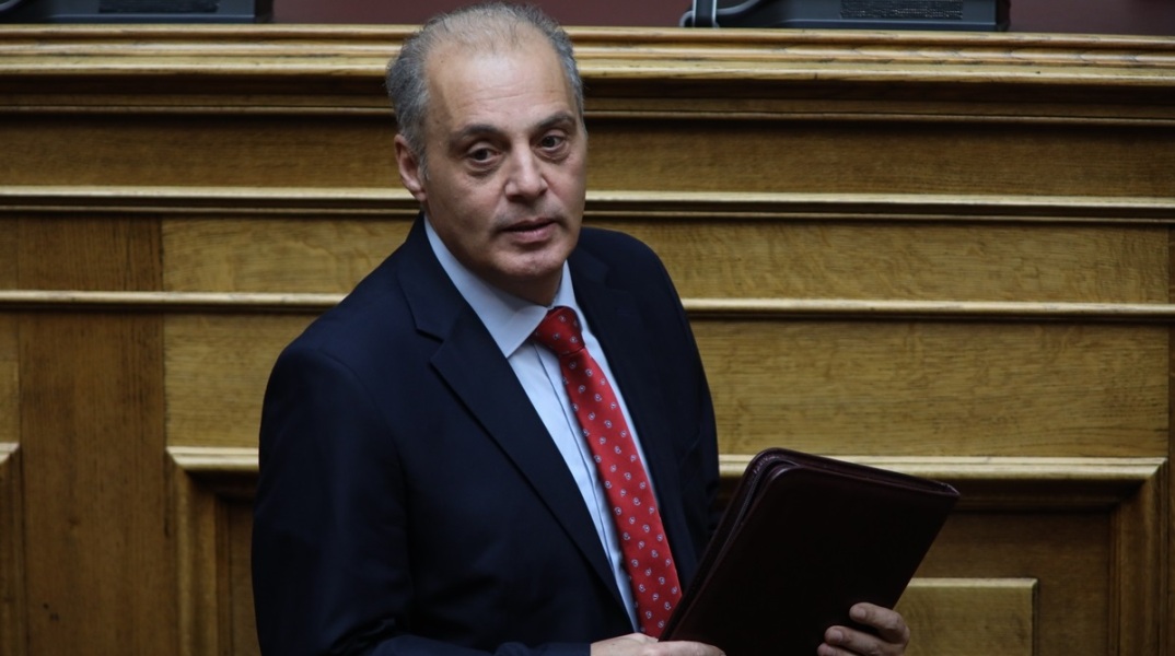 Εκλογές 2023: Ανακοινώθηκε η αποχώρηση των βουλευτών Αναστασία - Αικατερίνη Αλεξοπούλου και Αντώνη Μυλωνάκη από τους συνδυασμούς της Ελληνικής Λύσης. 