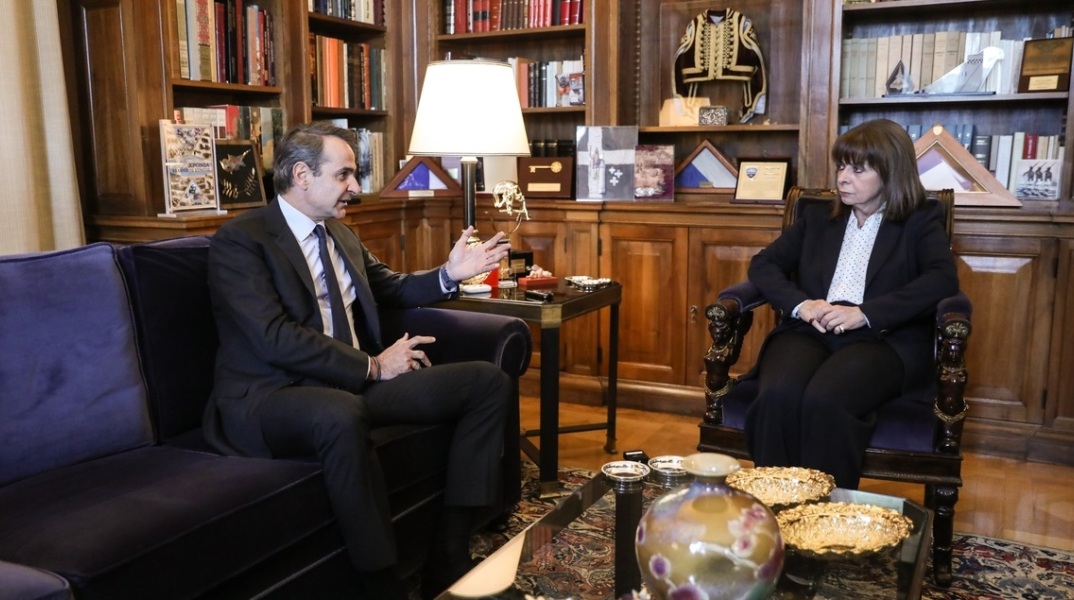 Εκλογές 2023: Στην Πρόεδρο της Δημοκρατίας στις 11:00 ο πρωθυπουργός για τη διάλυση της Βουλής - Οι περιοδείες Μητσοτάκη, Τσίπρα, Ανδρουλάκη.