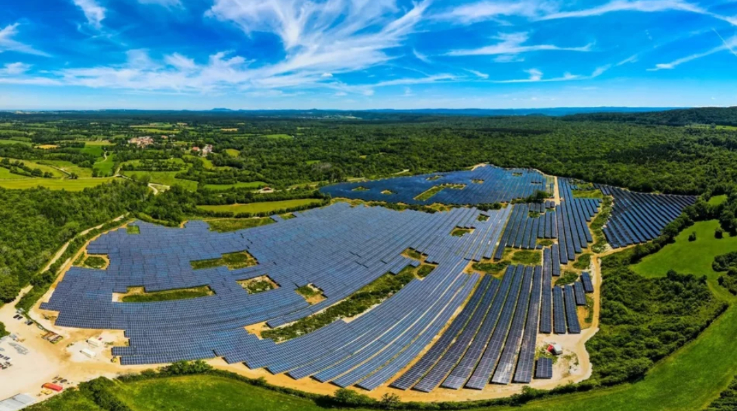 Έκρηξη στη διεθνή αγορά: Ο παγκόσμιος χάρτης της φωτοβολταϊκής ενέργειας