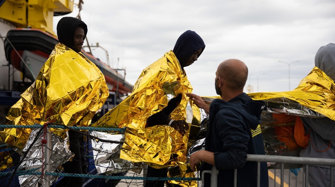 Ιταλία: Περίπου 1.600 μετανάστες διασώθηκαν στη Μεσόγειο τις τελευταίες δύο ημέρες - Tουλάχιστον 23 άνθρωποι αγνοούνται.