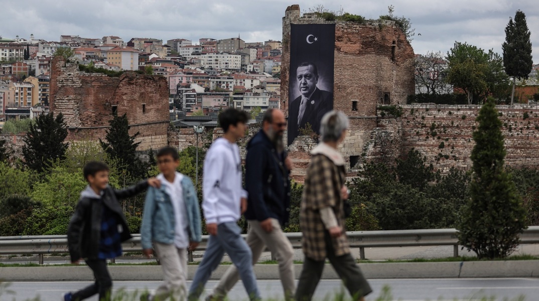 Τουρκία: Περισσότερες από 100 συλλήψεις για «τρομοκρατία», σύμφωνα με πηγές στις δυνάμεις ασφαλείας - Στόχος το Εργατικό Κόμμα του Κουρδιστάν.