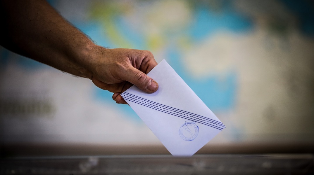 Εθνικές Εκλογές 2023: Το διακύβευμα της κάλπης, η στάση των κομμάτων, τα διλήμματα για τους ψηφοφόρους