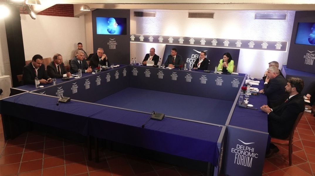 «Ματιά στο μέλλον»: Δέκα δήμαρχοι μιλούν για την καινοτομία στο 8ο Οικονομικό Φόρουμ Δελφών