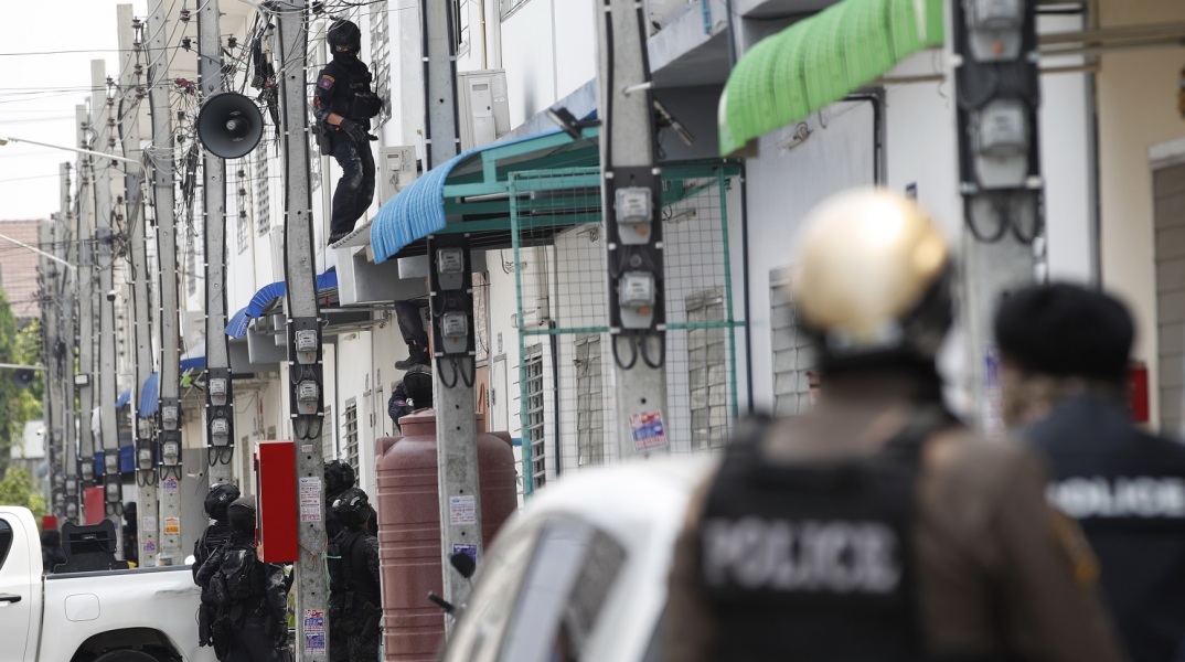 Ταϊλάνδη: Απαγγέλθηκαν κατηγορίες σε τριαντάχρονη που είναι ύποπτη ότι δολοφονούσε ανθρώπους δηλητηριάζοντάς τους με κυάνιο.