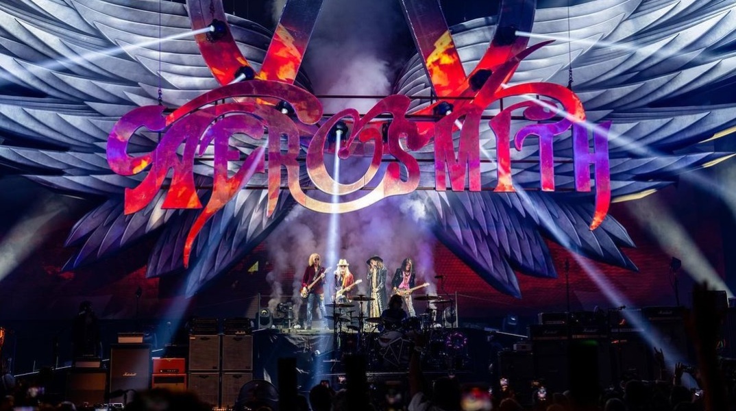 Οι Aerosmith ανακοίνωσαν την αποχαιρετιστήρια περιοδεία τους - «Peace Out Farewell Tour» έπειτα από 50 χρόνια σκηνικής παρουσίας.