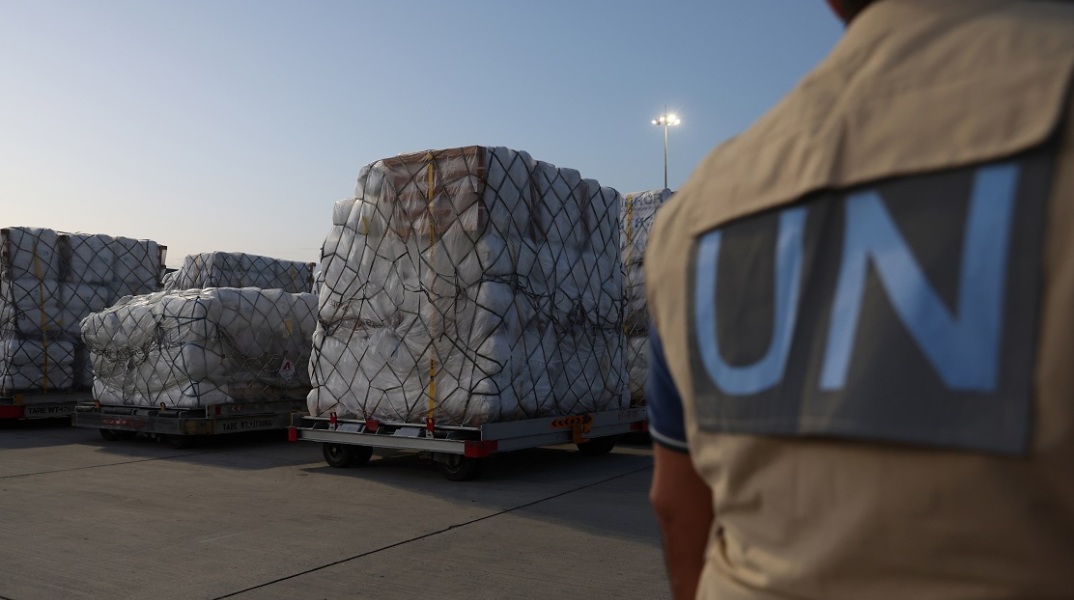 Σουδάν: Η χώρα είναι αντιμέτωπη με κρίση εκτοπισμένων ενώ δεν υπάρξει ένδειξη προόδου στις συνομιλίες για κατάπαυση πυρός.