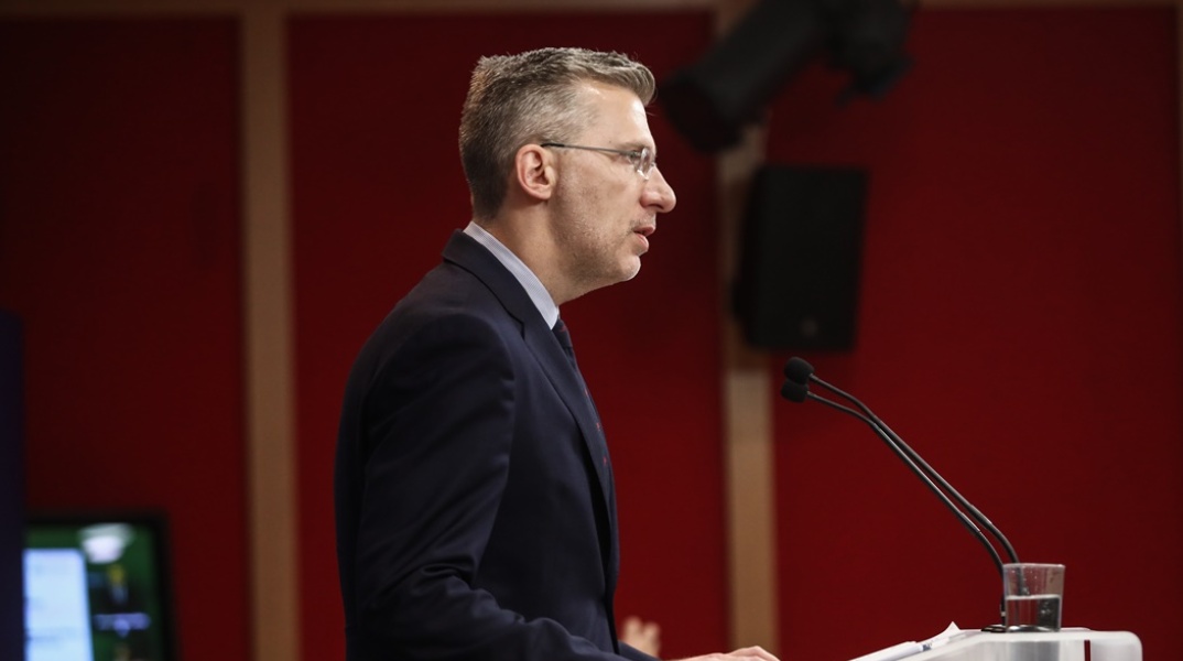 Ο κυβερνητικός εκπρόσωπος, Άκης Σκέρτσος