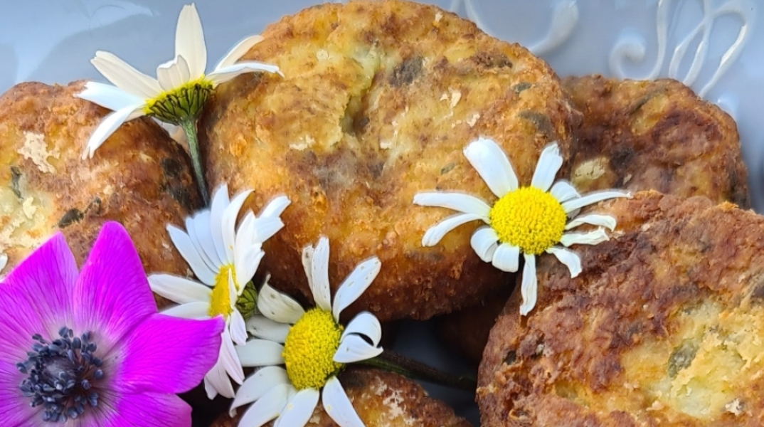 Πατατοκεφτέδες με φρέσκια ρίγανη