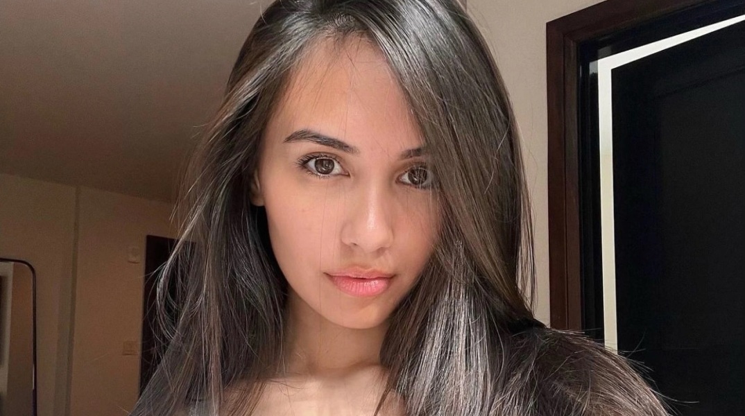 «Caryn AI, η εικονική σας φίλη»: Η πρώτη παγκοσμίως ινφλουένσερ που μεταμορφώθηκε σε κλώνο τεχνητής νοημοσύνης για διαδικτυακές σχέσεις.