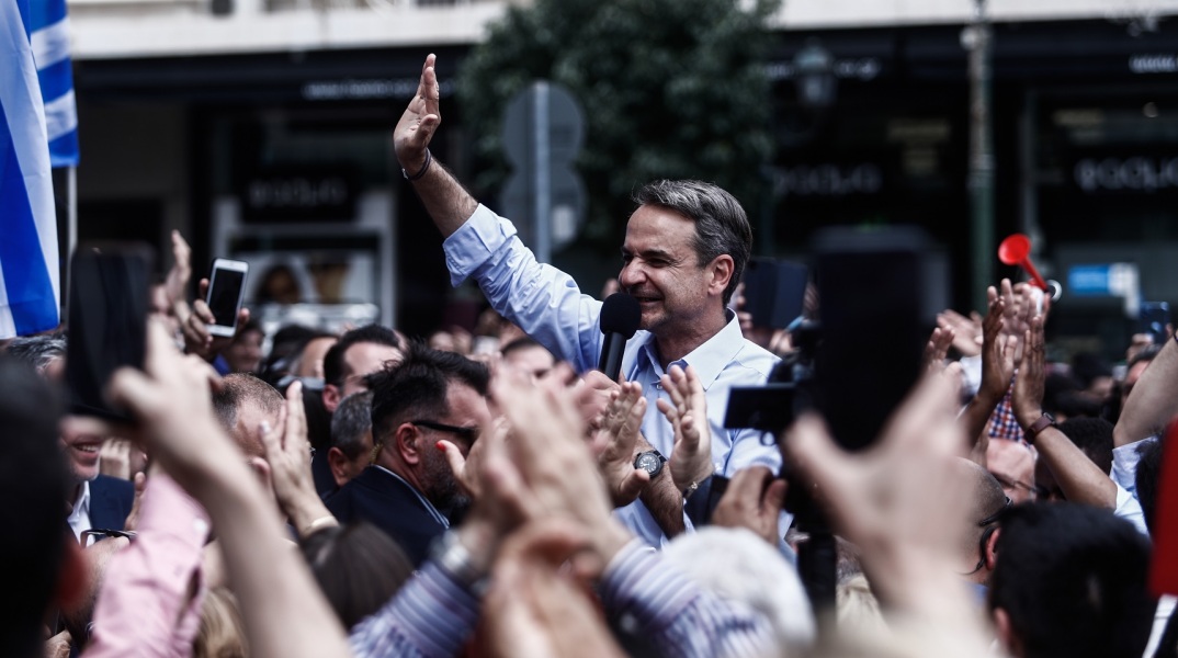 Εκλογές 2023: Στον Πειραιά ο Κυριάκος Μητσοτάκης, μίλησε σε συγκέντρωση πολιτών - Μήνυμα νίκης του πρωθυπουργού για το βράδυ της 21ης Μαΐου.