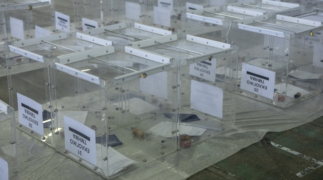 Εκλογές 2023 - Δημοσκοπήσεις: Οι εκτιμήσεις των εταιριών Alco, Marc, MRB, Rass για το αποτέλεσμα της κάλπης - Πώς απαντούν οι πολίτες στα κρίσιμα ερωτήματα.