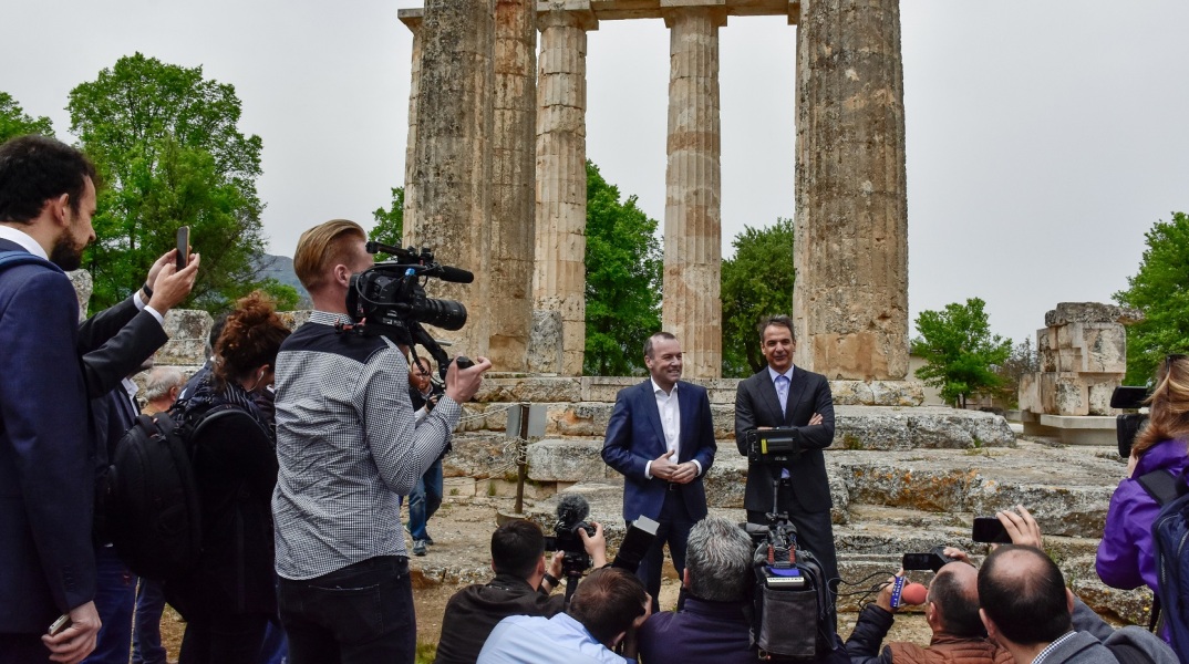 Εκλογές 2023 - Βέμπερ: Οι εκλογές είναι μια μεγάλη νίκη για τον Κυριάκο Μητσοτάκη και τη Νέα Δημοκρατία, δηλώνει ο επικεφαλής του Ευρωπαϊκού Λαϊκού Κόμματος.