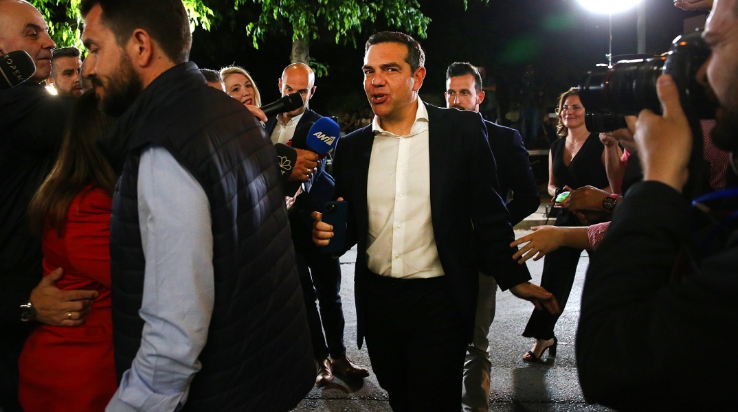 Εκλογές 2023: Ο Σταμάτης Ζαχαρός σχολιάζει την ψήφο των πολιτών, την ήττα του ΣΥΡΙΖΑ και του Αλέξη Τσίπρα, το κλίμα τοξικότητας που κυριάρχησε στον δημόσιο λόγο τα προηγούμενα χρόνια.