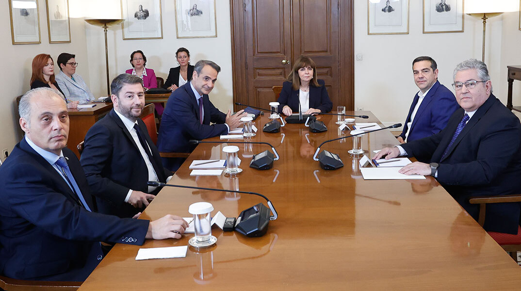 Εκλογές 2023: Σύσκεψη των πολιτικών αρχηγών στο Προεδρικό Μέγαρο υπό την Πρόεδρο της Δημοκρατίας Κατερίνα Σακελλαροπούλου