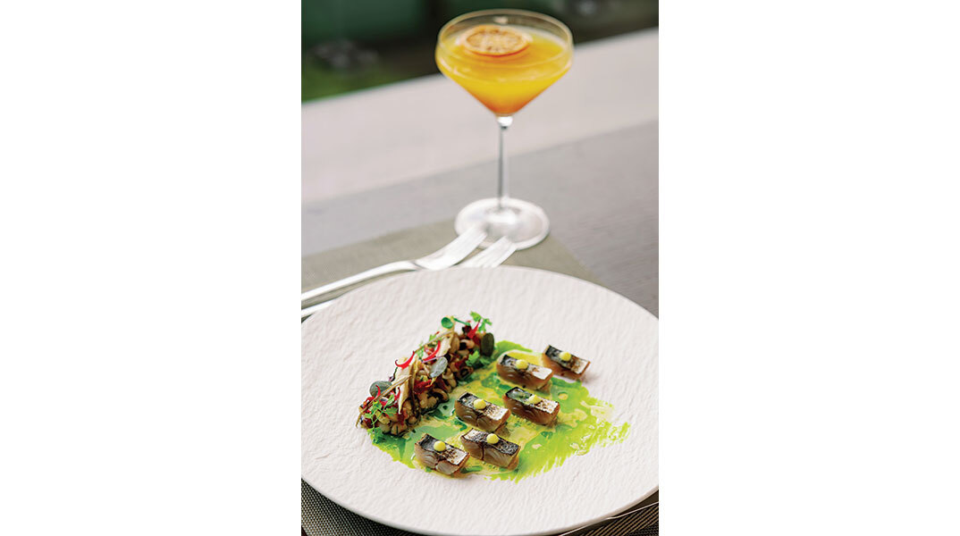 Mappemonde  Rooftop  Restaurant Bar  & Lounge