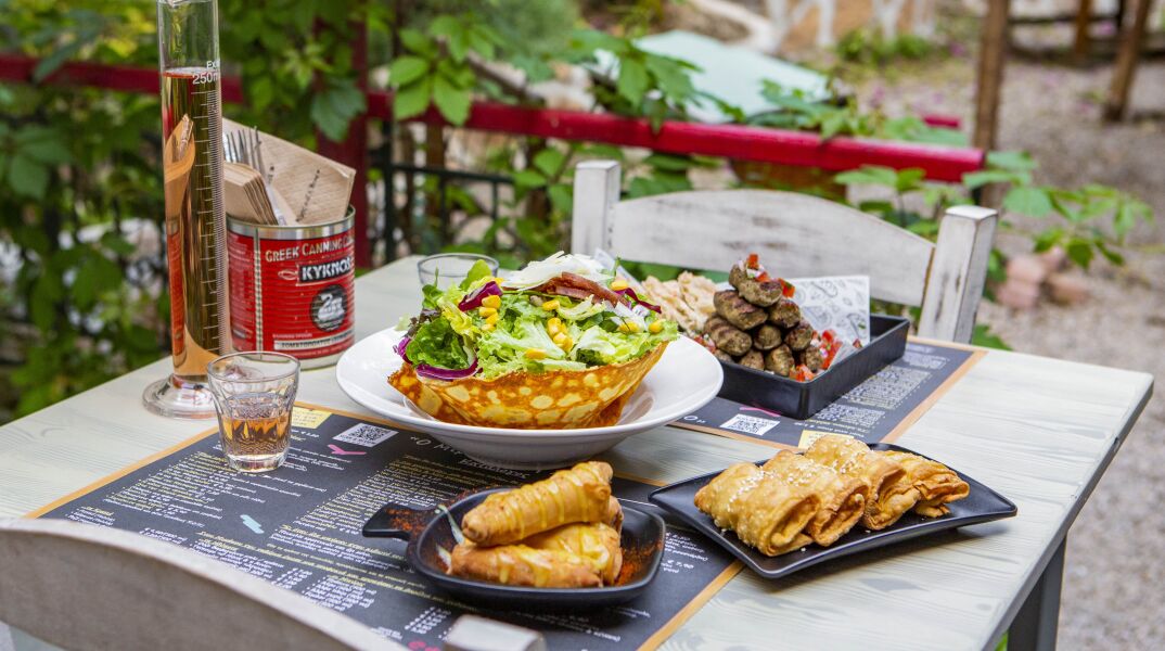 Ο Μίμης και η Άννα