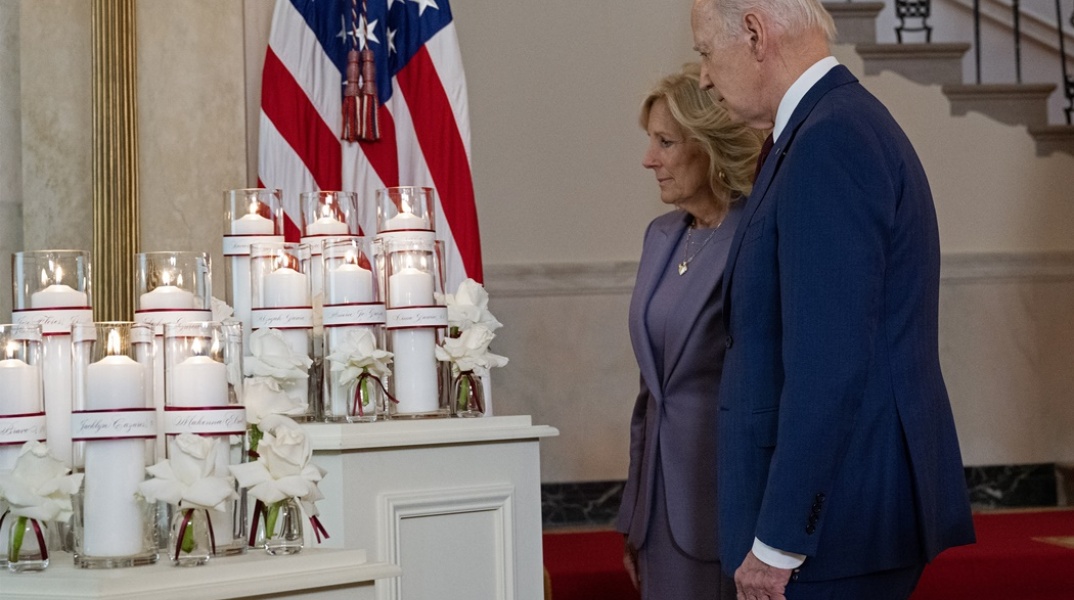 Ο πρόεδρος των ΗΠΑ, Τζο Μπάιντεν, με τη σύζυγό του, Τζιλ