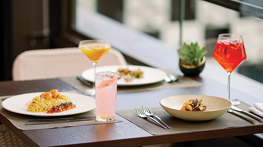 Mappemonde Rooftop Restaurant Bar & Lounge