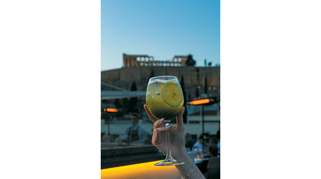 POINT a Bar and Restaurant