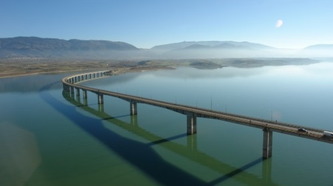 Κοζάνη: Άνοιξε η γέφυρα Σερβίων μόνο για ΙΧ οχήματα έως 3,5 τόνων - Η πορεία των εργασιών συντήρησης και τα κυκλοφοριακά μέτρα.
