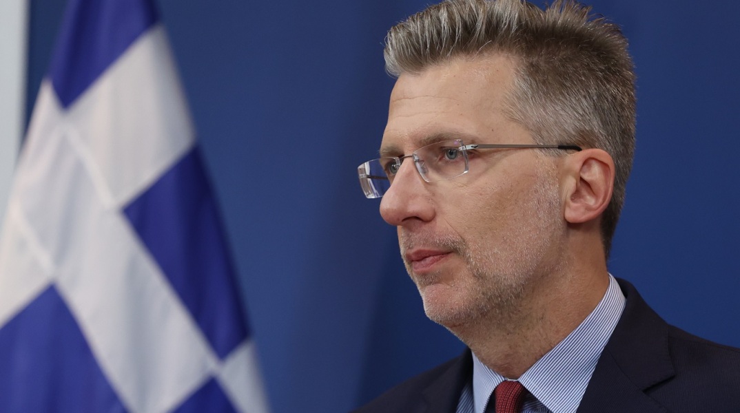 Εκλογές 2023 - Άκης Σκέρτσος: Η απάντηση του εκπροσώπου της ΝΔ στον ΣΥΡΙΖΑ για τη Ροδόπη - «Δεν ανεχόμαστε παρεμβάσεις τρίτων χωρών στα εσωτερικά μας».