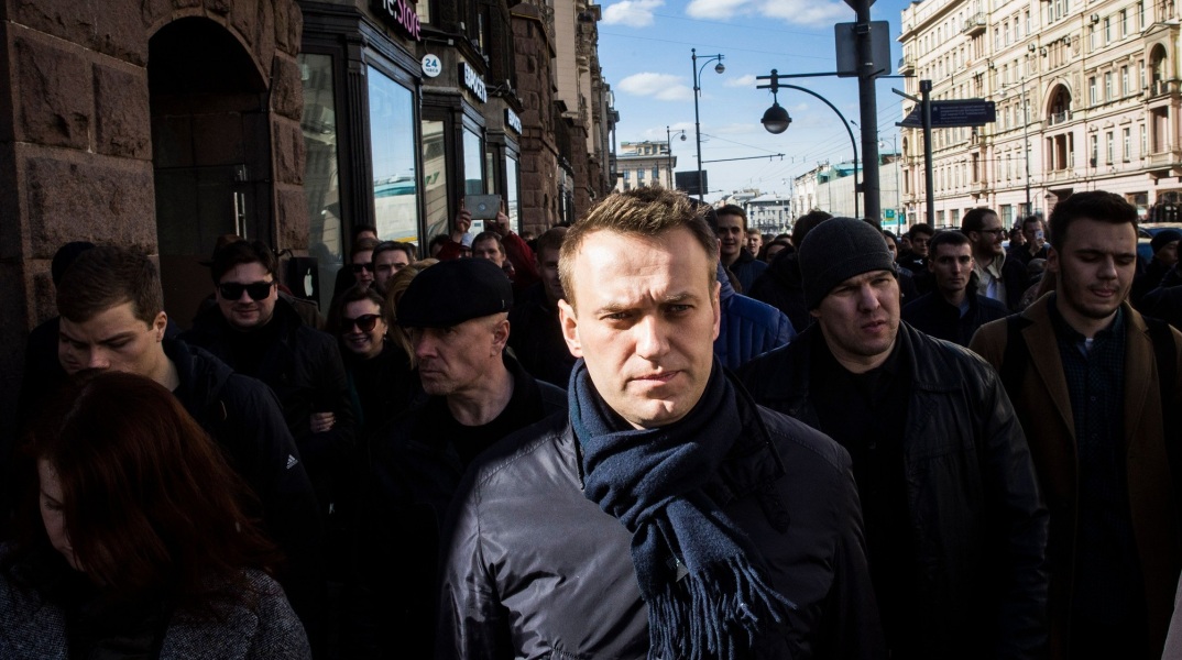 Ρωσία: Υποστηρικτές του κρατούμενου αντιφρονούντα Αλεξέι Ναβάλνι διαδήλωσαν την ημέρα των γενεθλίων του - Τουλάχιστον 45 συλλήψεις.