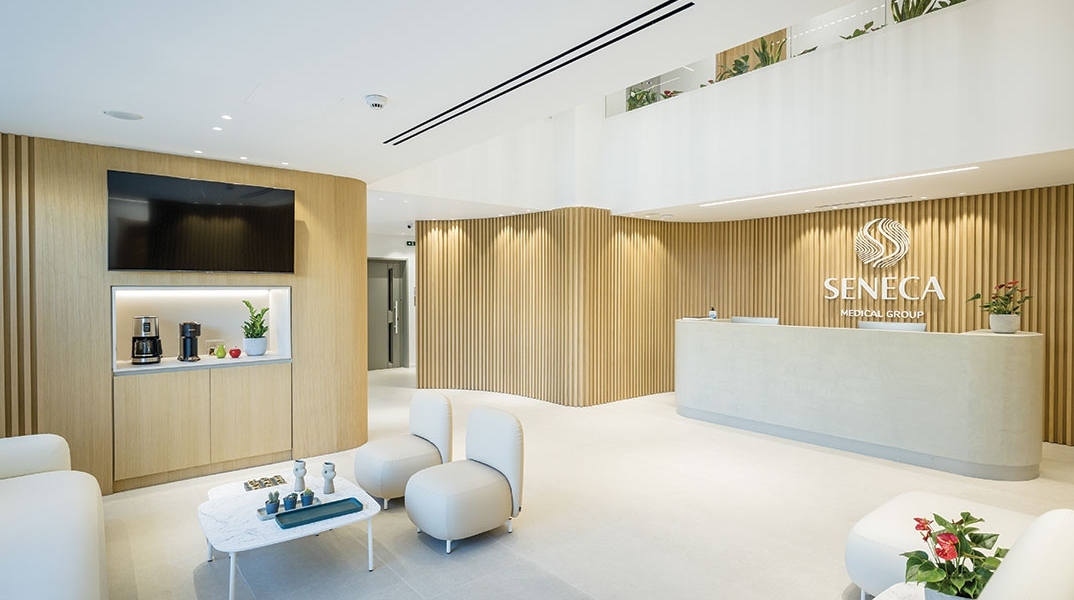 Οριστική λύση στην τριχόπτωση από την Seneca Medical Group 