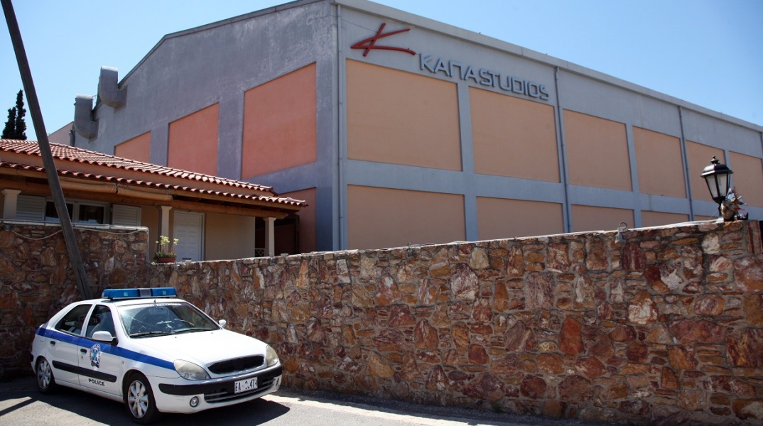 Τηλεφώνημα για βόμβα στο στούντιο Κάπα που βρίσκεται στα Σπάτα - Άγνωστος τηλεφώνησε από καρτοτηλέφωνο στο 100 - Σπεύδει κλιμάκιο του ΤΕΕΜ.