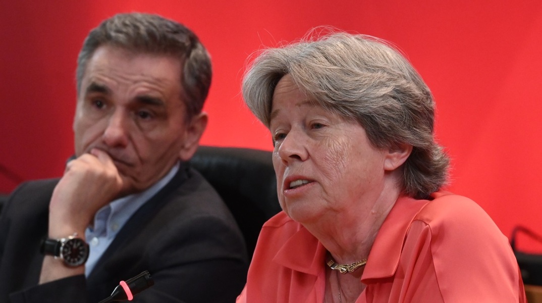 Αθηνά Λινού: Οργισμένη αντίδραση των ιδιωτών παιδιάτρων για την υποψήφια του ΣΥΡΙΖΑ - Προσβάλλει το έργο 3.500 επιστημόνων.