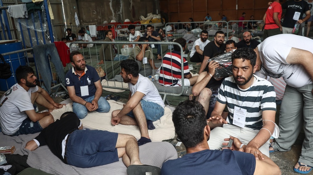 Διασωθέντες από το ναυάγιο με μετανάστες στην Πύλο