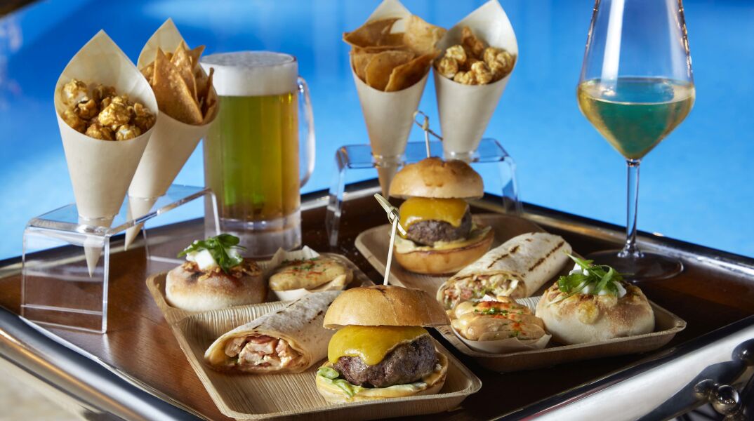 Pool Your Cinema στη Μεγάλη Βρεταννία