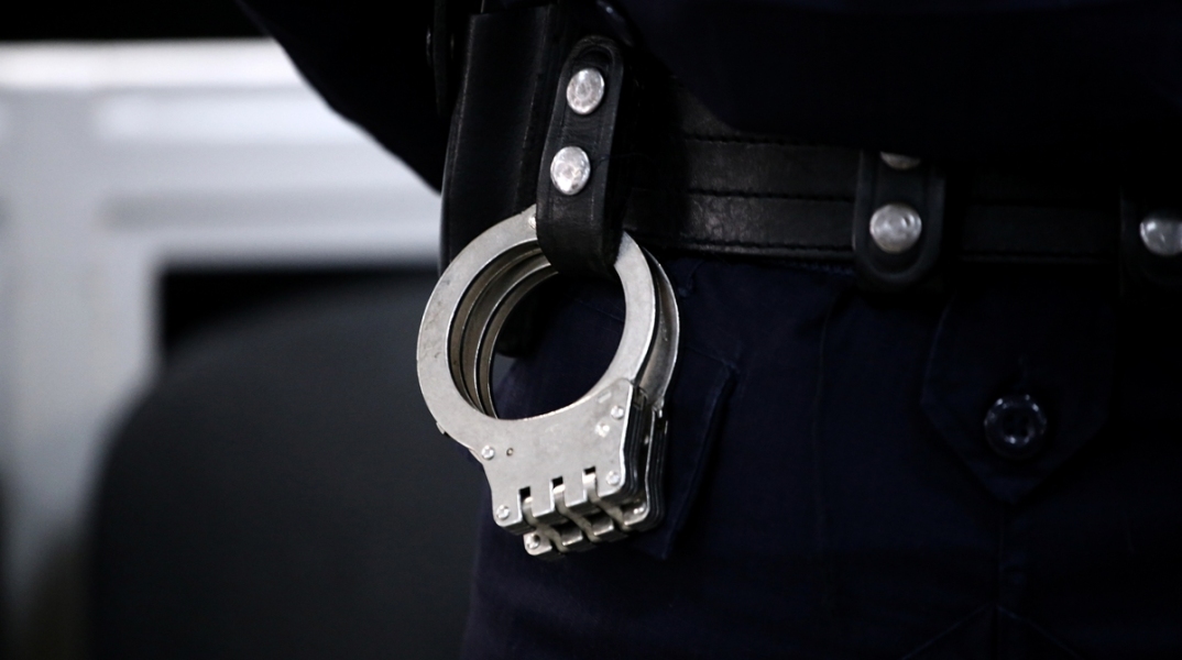 Χειροπέδες