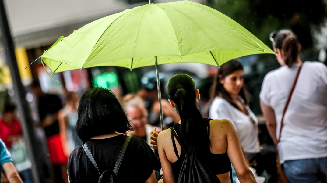 Βροχερός ο καιρός την Κυριακή - Πού θα σημειωθούν έντονα φαινόμενα