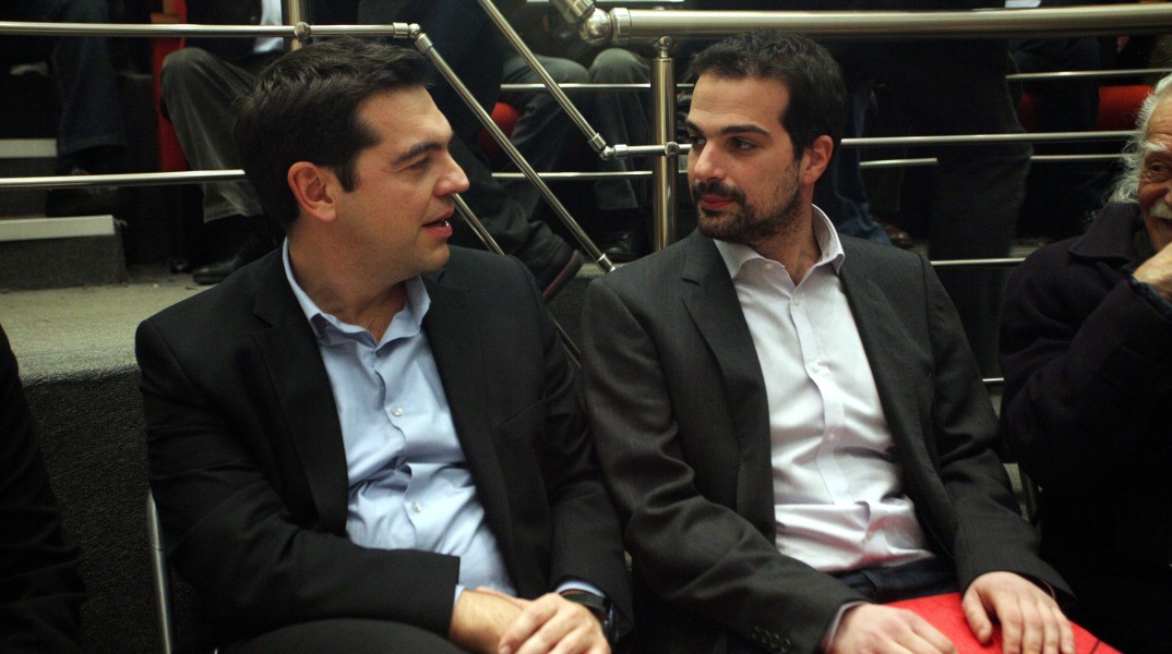 Ιδού ο Γαβριήλ έρχεται εν τω μέσω της νυκτός