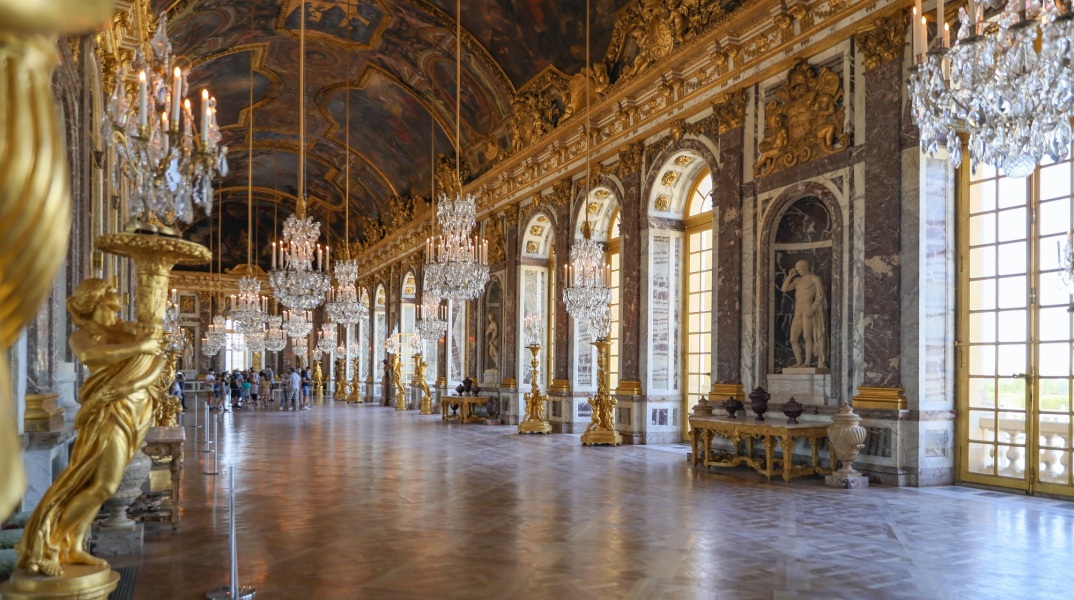 Βερσαλλίες: Ανοίγει ξανά για το κοινό το διαμέρισμα της Μαρίας Αντουανέτας - Ολοκληρώθηκαν οι εκτεταμένες εργασίες αποκατάστασης.