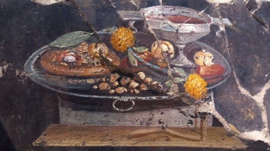 Ιταλία: Αναπαράσταση εδέσματος που θα μπορούσε να ήταν  «μακρινός πρόγονος» της πίτσας ανακαλύφθηκε στην Πομπηία - Οι θεωρίες των αρχαιολόγων.