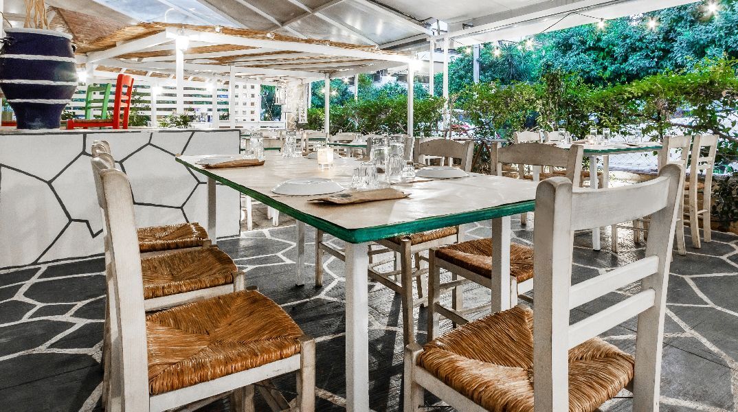 Ο Τζίτζιρας κι ο Μίτζιρας