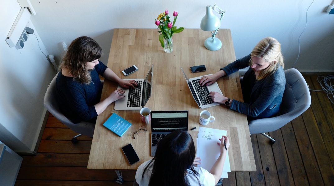 Στο 10.8% η ανεργία τον Μάϊο για πρώτη φορά από το 2009, σύμφωνα με την ΕΛΣΤΑΤ - Άδωνις Γεωργιάδης: Στόχος μας σύντομα η ανεργία να είναι κάτω από το 10%.