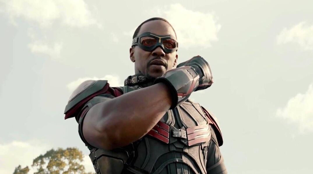 Ο Άντονι Μακί ως Falcon