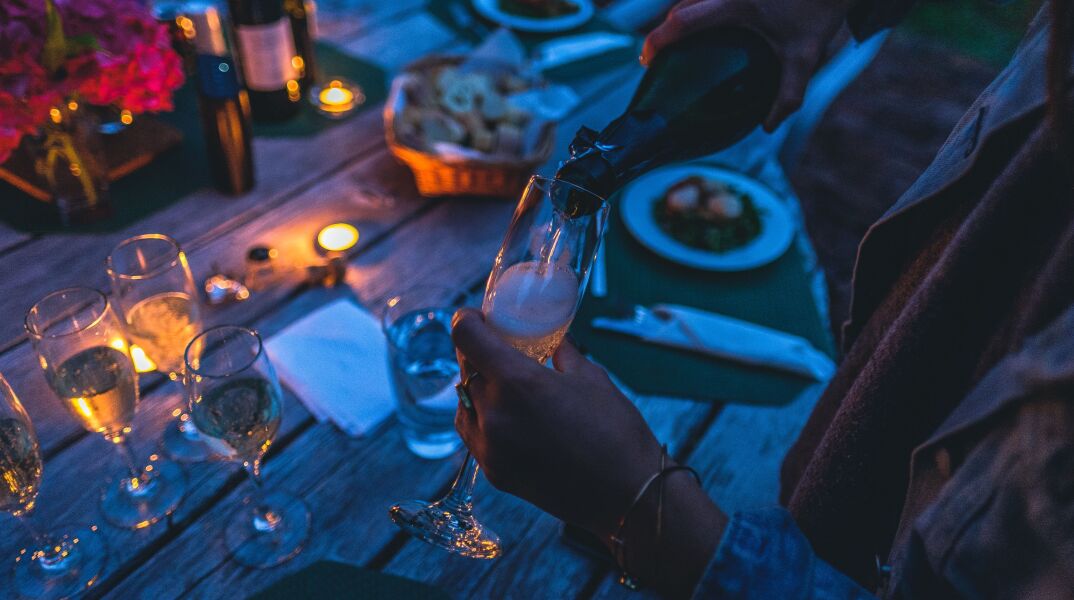 5 ωραία κρασιά για να χαρείς την πανσέληνο