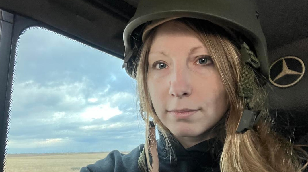 Η Ουκρανή συγγραφέας Victoria Amelina κατέληξε στο νοσοκομείο, παρά τις προσπάθειες των γιατρών να την κρατήσουν στη ζωή