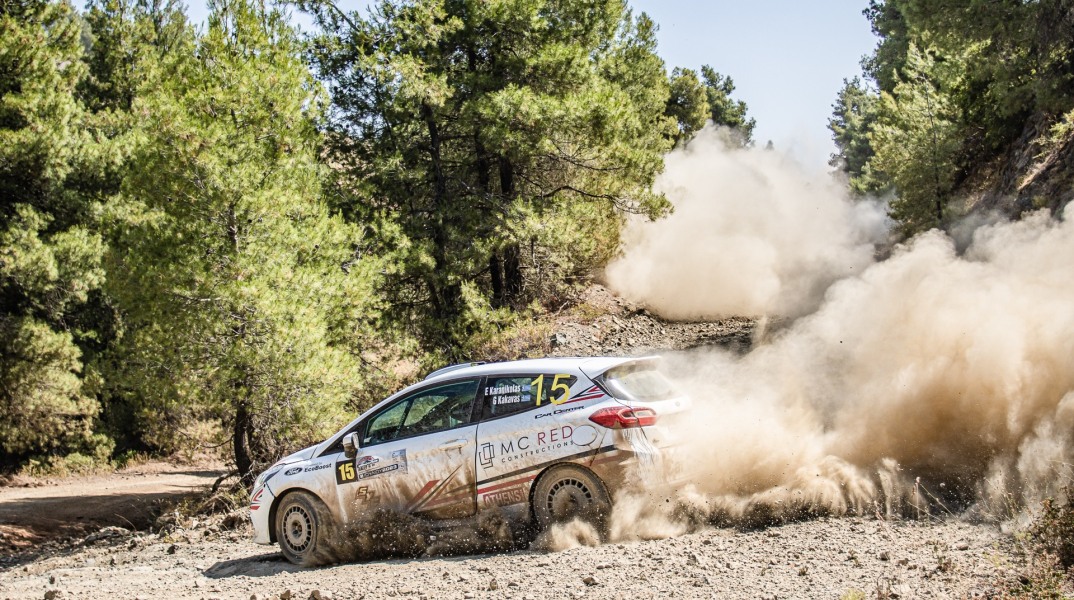 Ράλλυ Φθιώτιδος: Νώντας Καρανικόλας - Γιώργος Κακαβάς αγωνίστηκαν με το Ford Fiesta Rally4 του Car Center