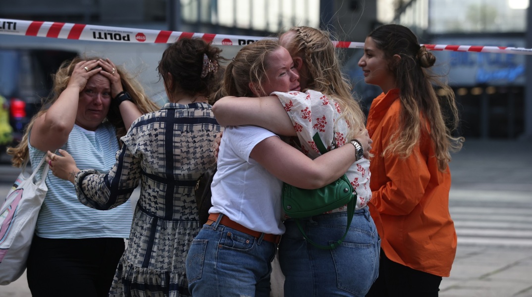 Δανία: Σε επ’ αόριστον ψυχιατρική θεραπεία σε ασφαλή χώρο καταδικάστηκε ο δράστης μακελειού σε εμπορικό κέντρο στην Κοπεγχάγη τον Ιούλιο του 2022.