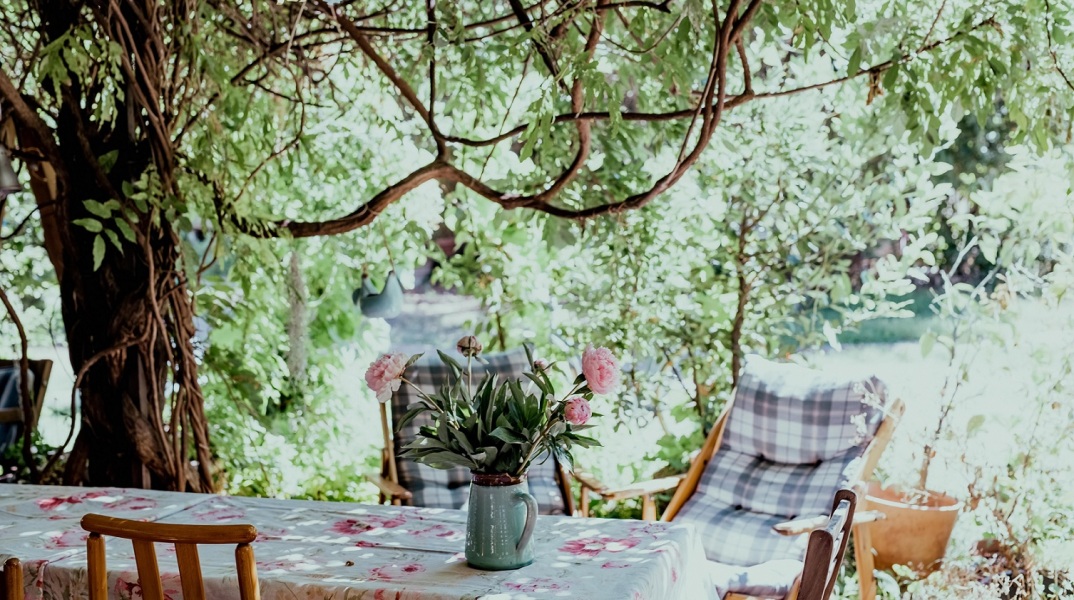 Ποιοι γιορτάζουν σήμερα 6 Ιουλίου; Το εορτολόγιο της Athens Voice σου τους θυμίζει. Μην ξεχάσεις να τους δώσεις τις καλύτερες ευχές σου!