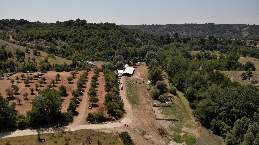 Το φεστιβάλ Fiesta Voio επιστρέφει 13-16 Ιουλίου, στο Μικρόκαστρο-Σιάτιστα: Το line up και οι παράλληλες δραστηριότητες στις όχθες του Αλιάκμονα