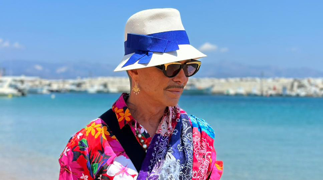 Η Σίκινος του Λάκη Γαβαλά