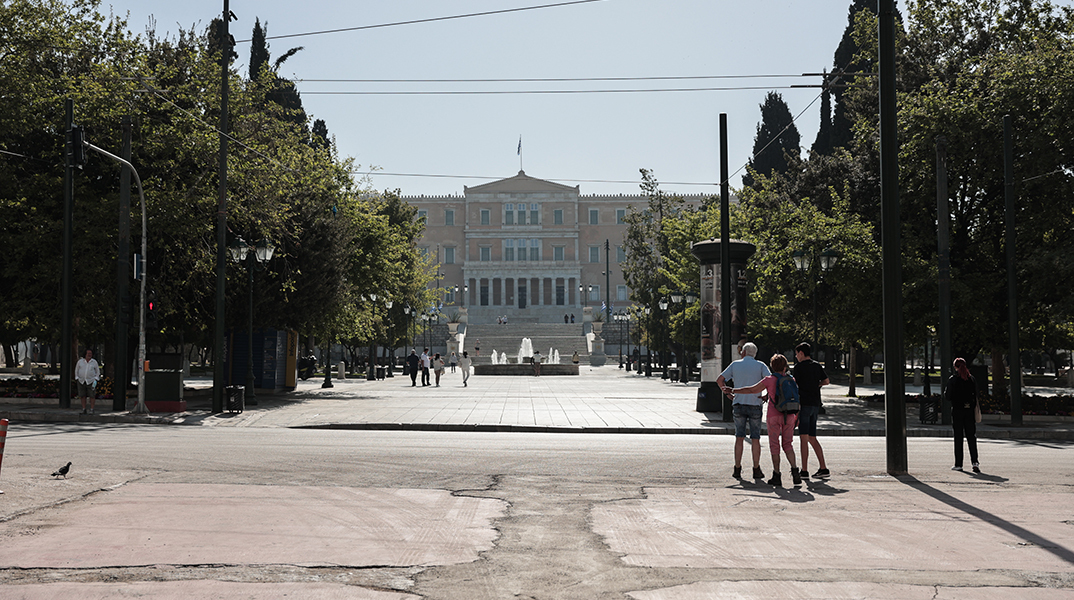 Βουλή - Σύνταγμα