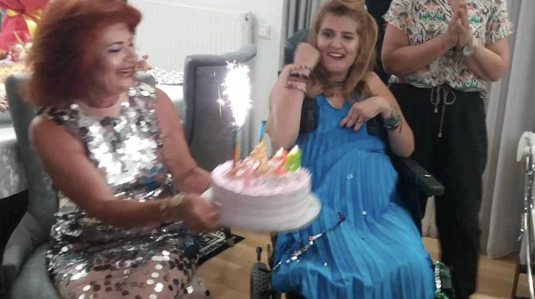 Γενέθλια για τη Μυρτώ της Πάρου