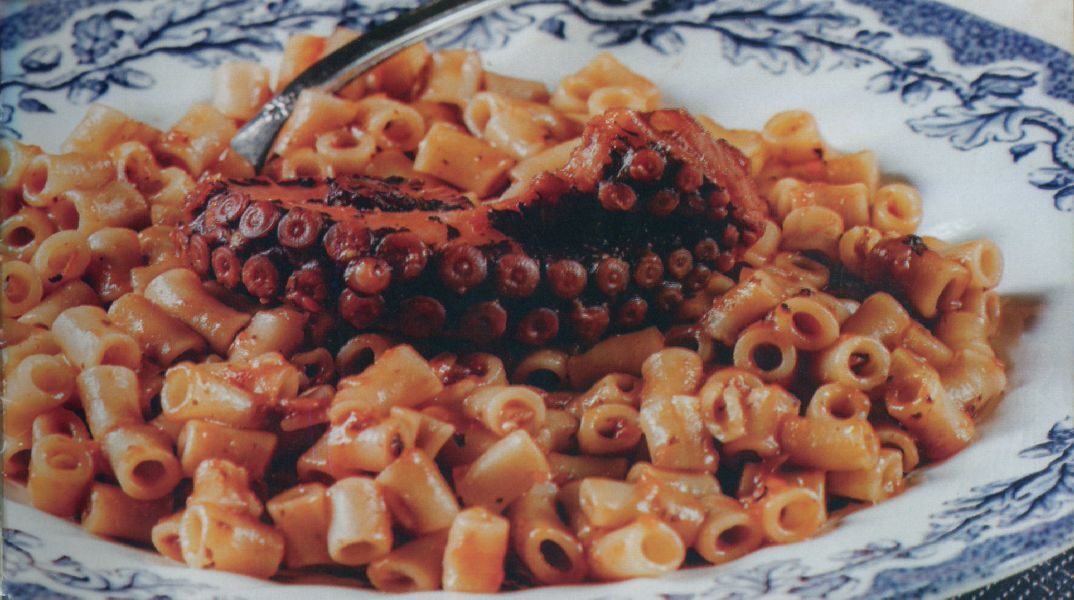 Χταποδάκι με κοφτό μακαρονάκι